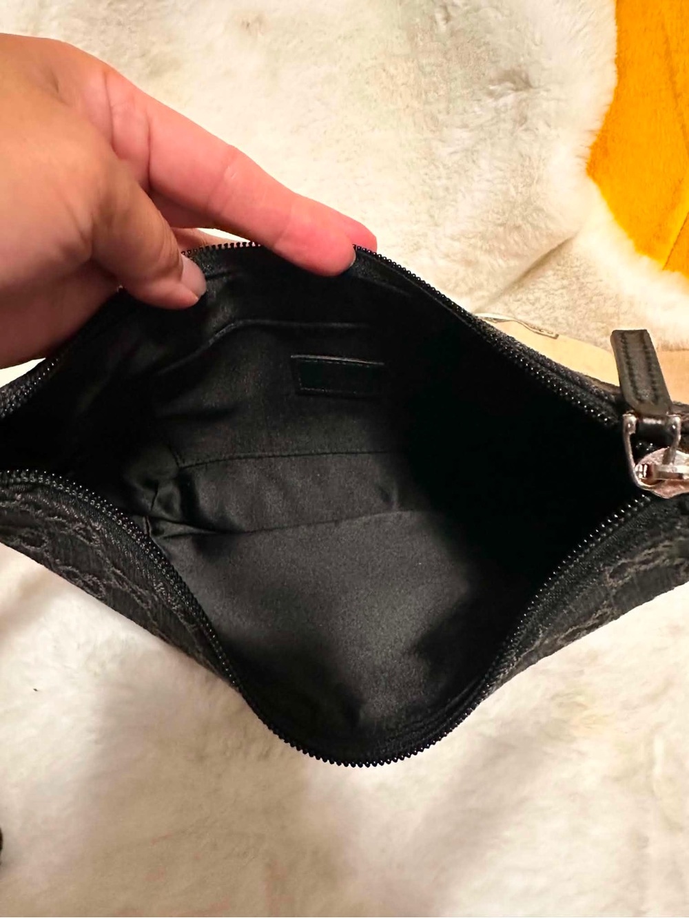 GUCCI GG HORSEBIT SLIM SHOULDER BAG - Picture 6 of 8